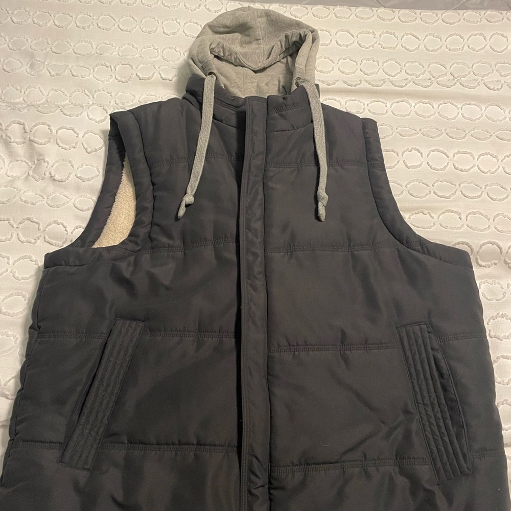 Weatherproof Black Quilted Vest with Hood